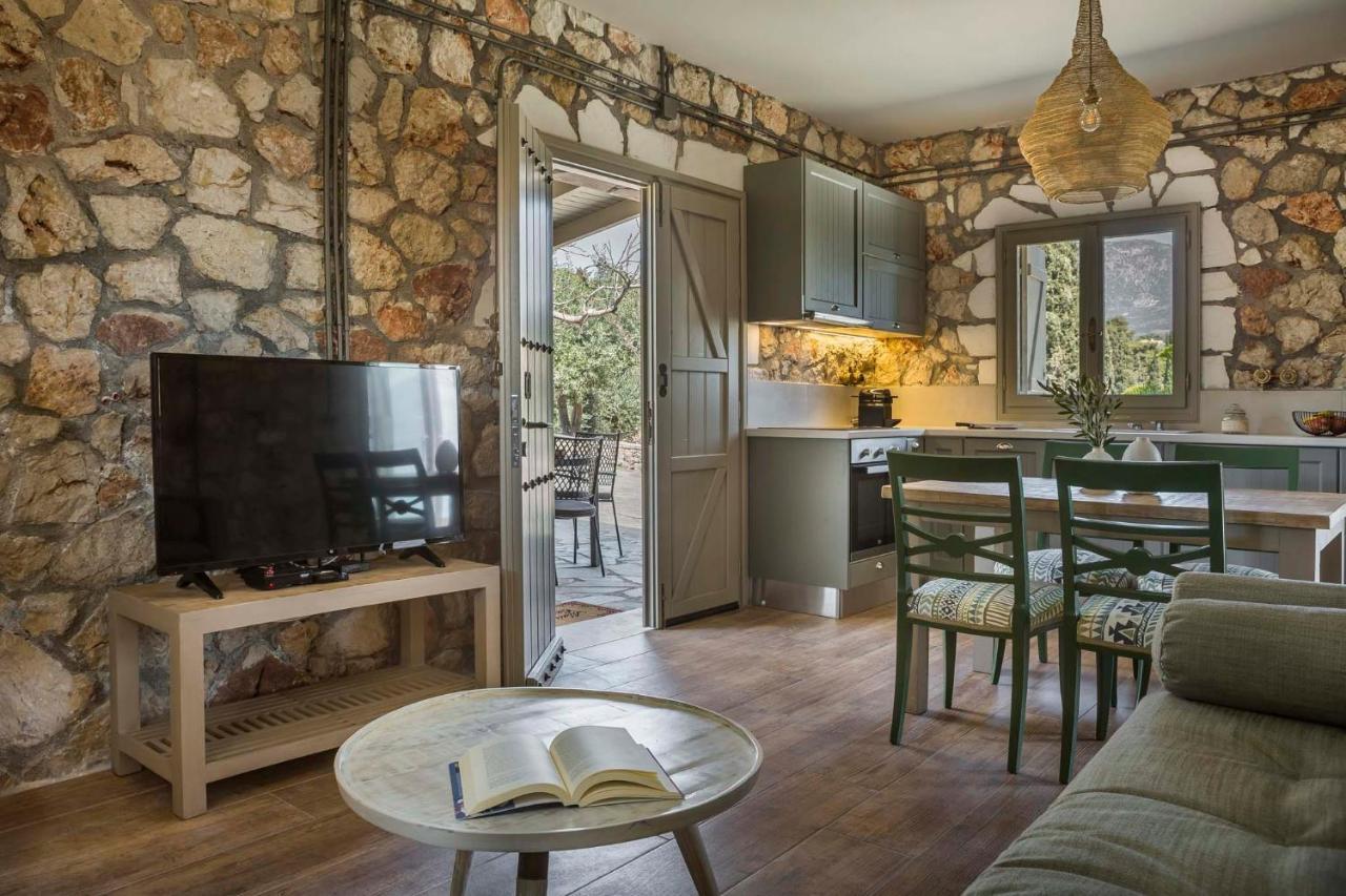 Pesádha Ploes Luxury Cottages מראה חיצוני תמונה